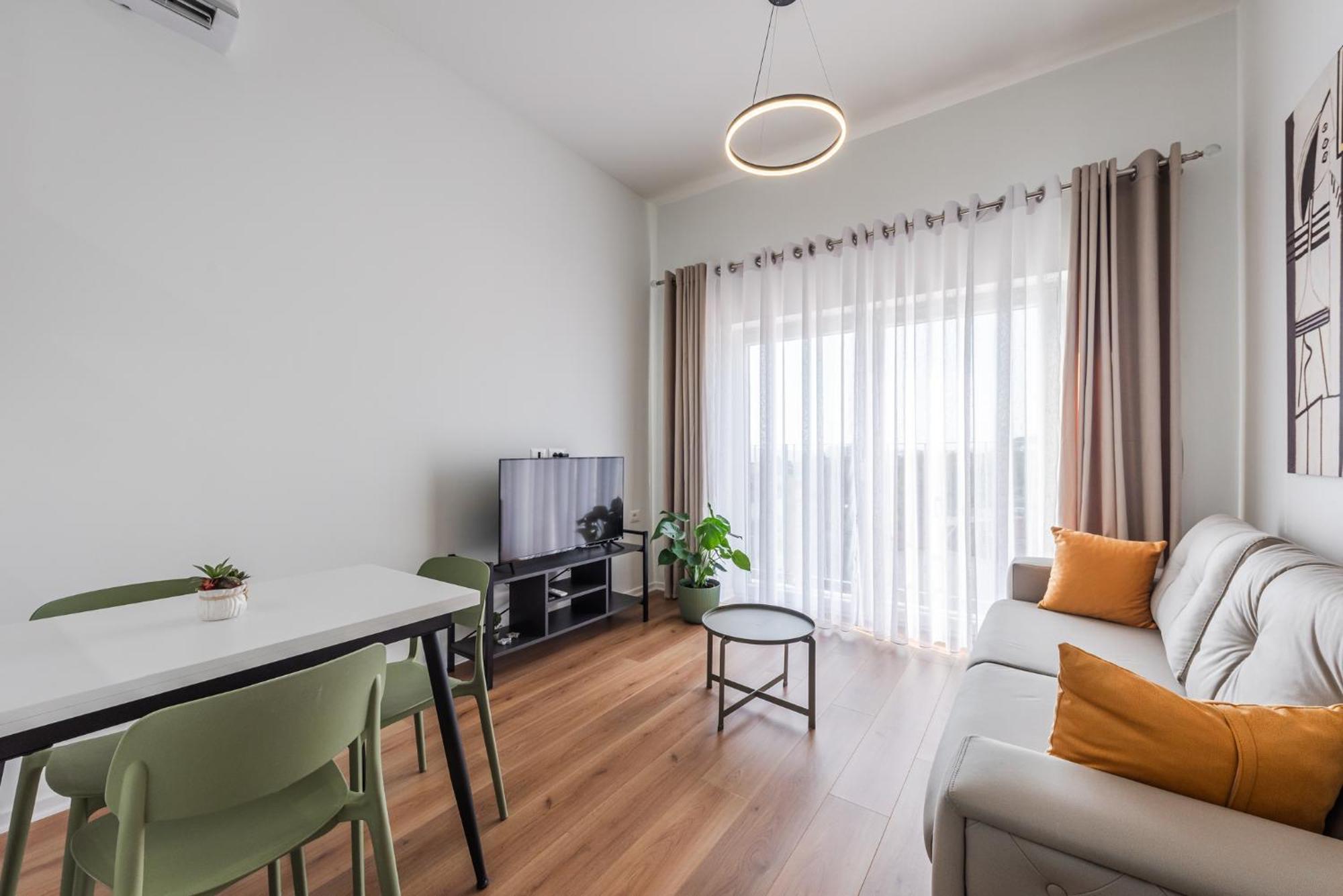 8th Floor Apartments, * Golem (Tirana)