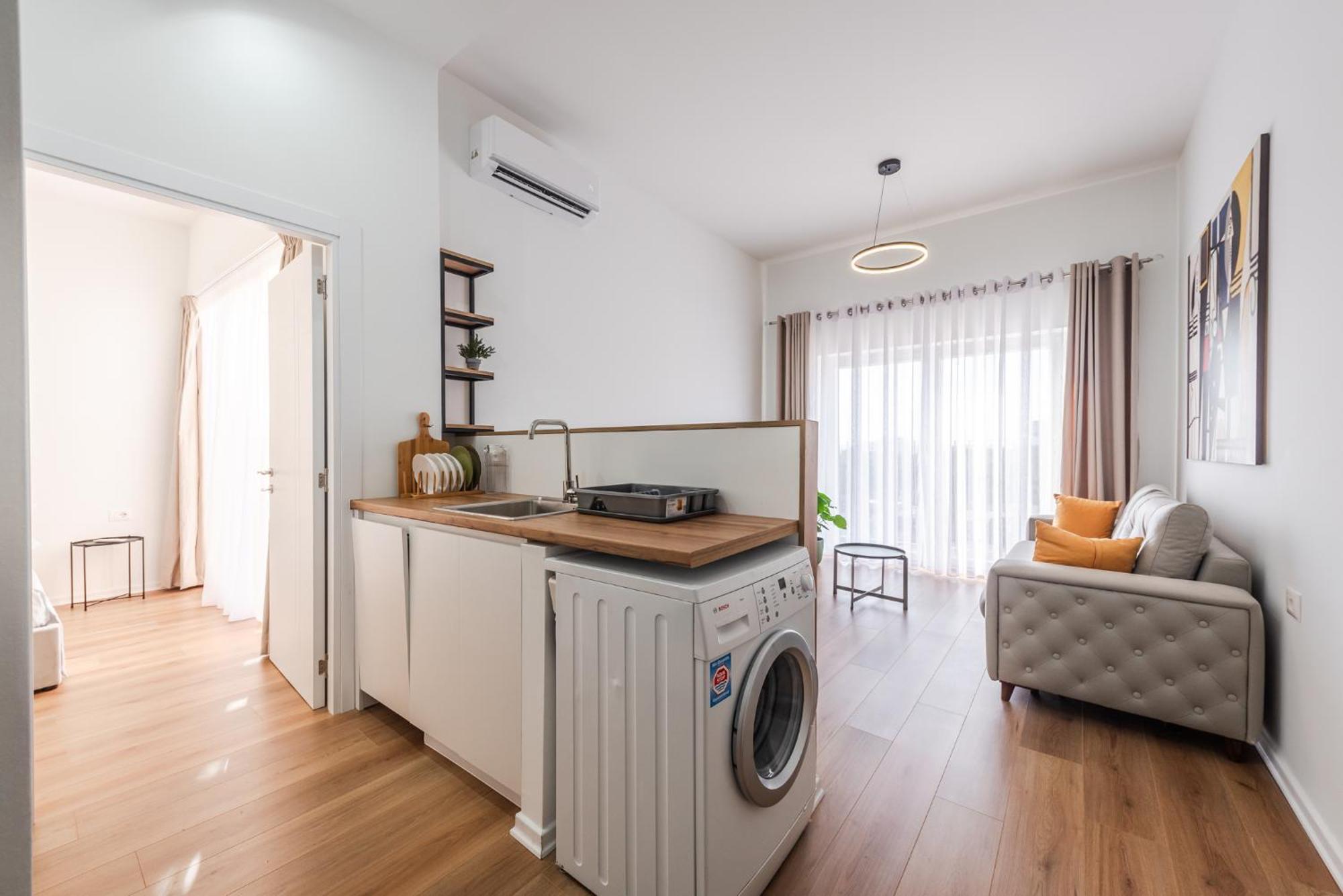 Apartamento 8th Floor Apartments, Golem (Tirana)