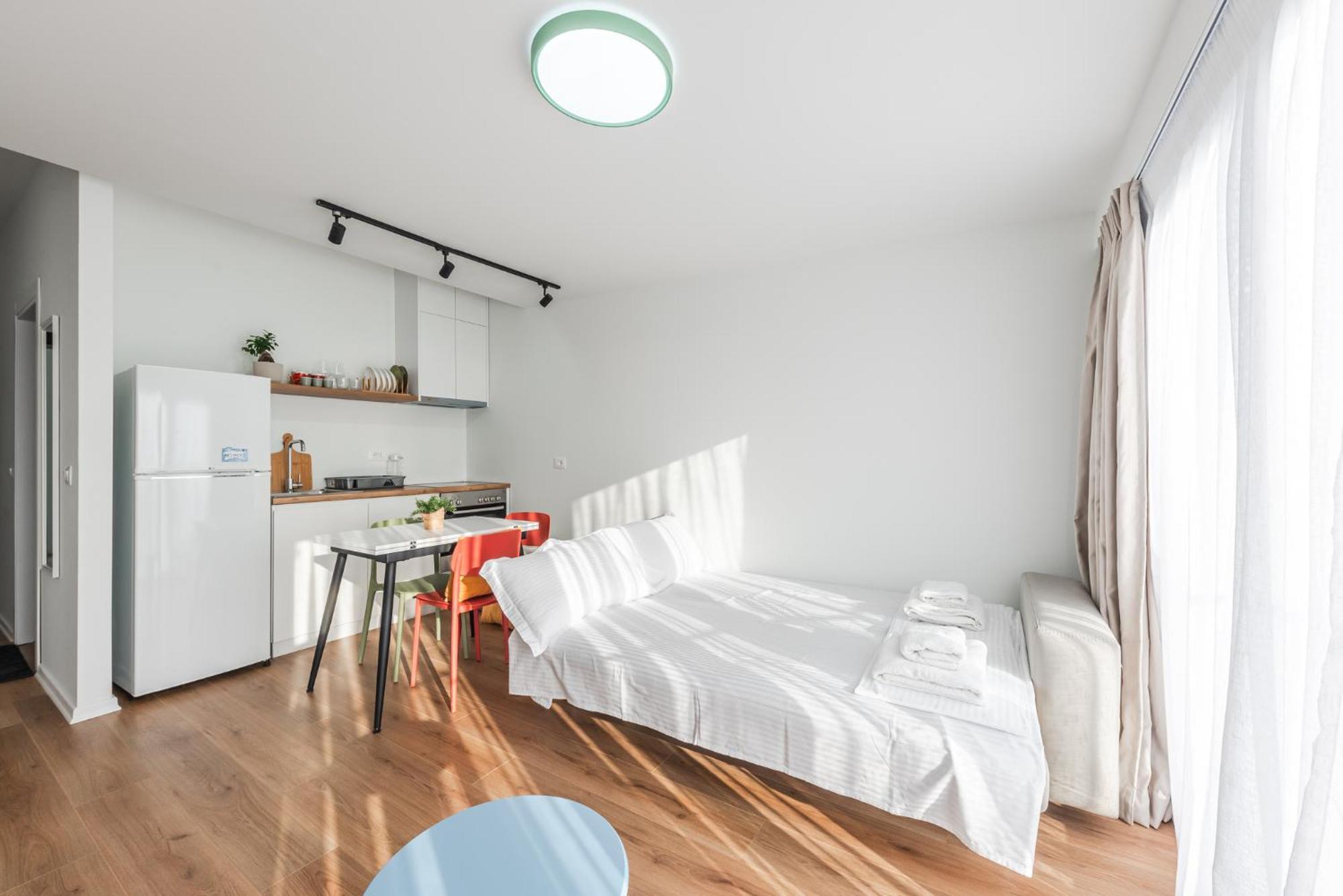 8th Floor Apartments, * Golem (Tirana)